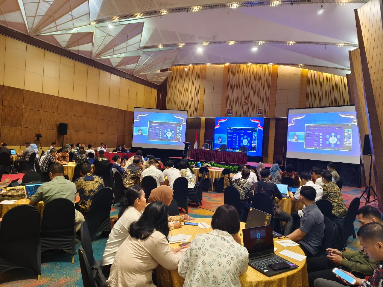SHARING SESSION FORUM KONSULTASI PUBLIK DI LINGKUNGAN POLRI TAHUN 2026