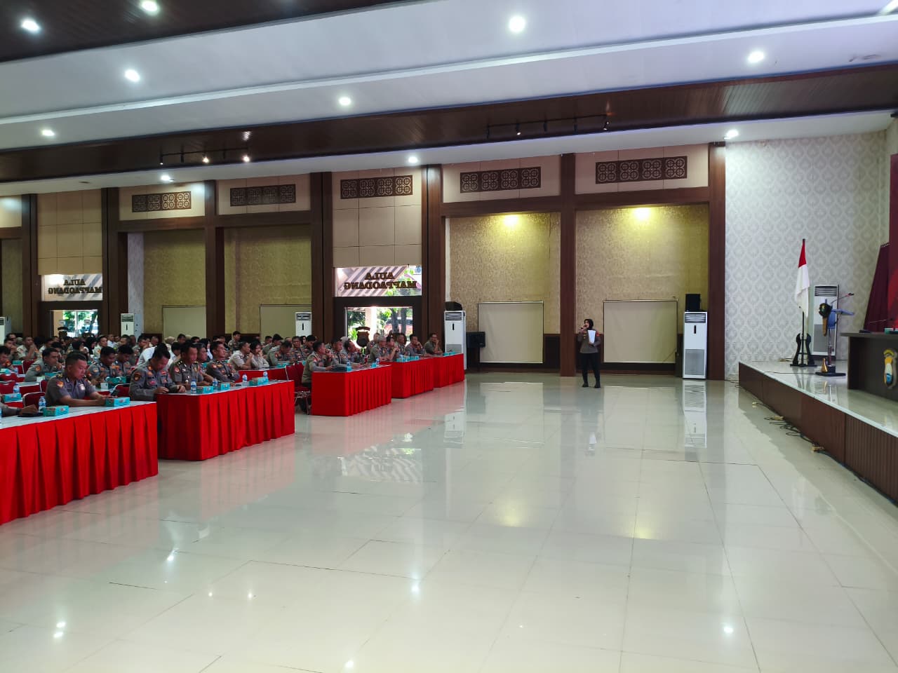 Rapat Evaluasi Kinerja Anggaran Polda Sulsel Triwulan I T.A. 2026