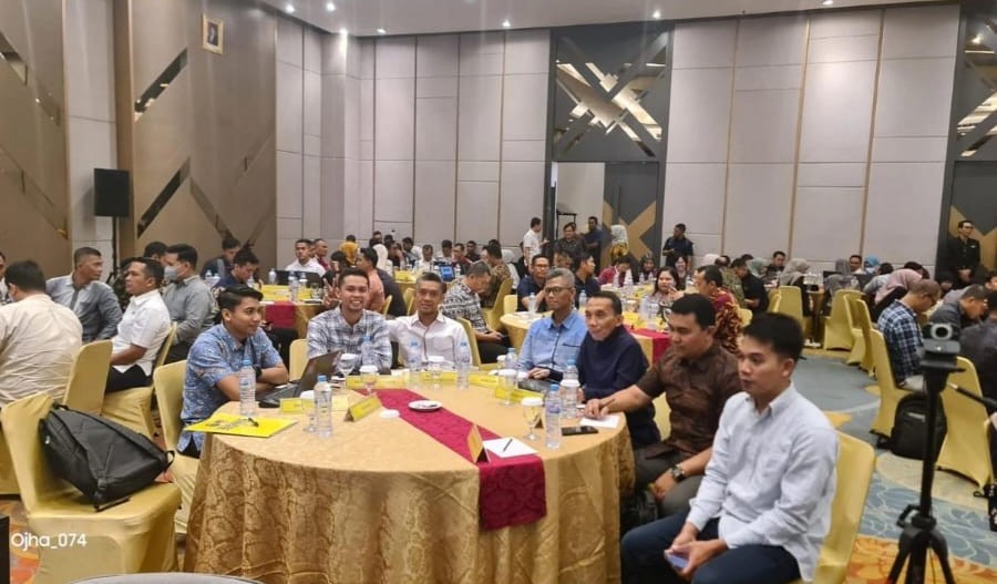 Personal bagdalprogar birorena polda sulsel menghadiri kegiatan rapat Evaluasi Kinerja Anggaran polri TW I TA 2025 di Jakarta
